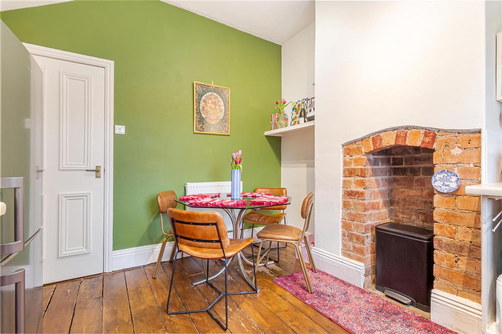 Kitchen-5.jpg
