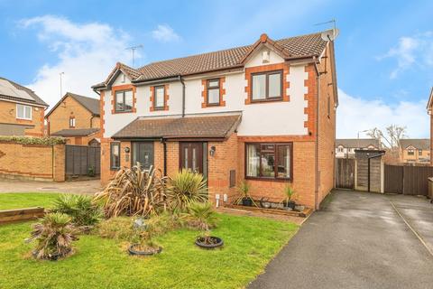 3 bedroom semi-detached house for sale, Willow Court, Alverthorpe, Wakefield