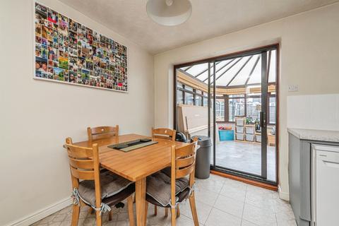 3 bedroom semi-detached house for sale, Willow Court, Alverthorpe, Wakefield