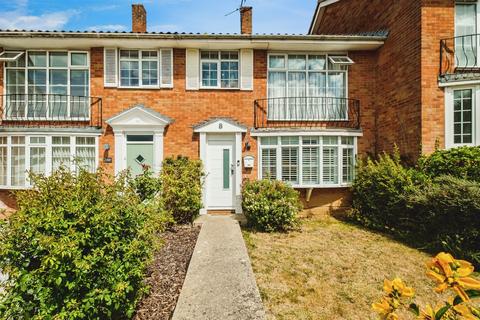 Hurston Close, Worthing