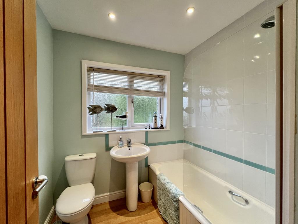 13 Woodlands Avenue, Kirkcudbright - Williamson an