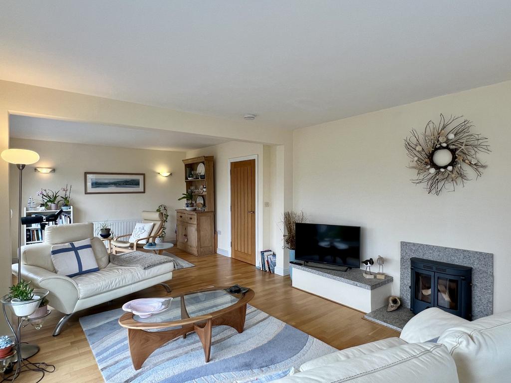 13 Woodlands Avenue, Kirkcudbright - Williamson an