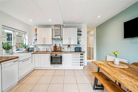 2 bedroom maisonette for sale, Swaby Road, SW18