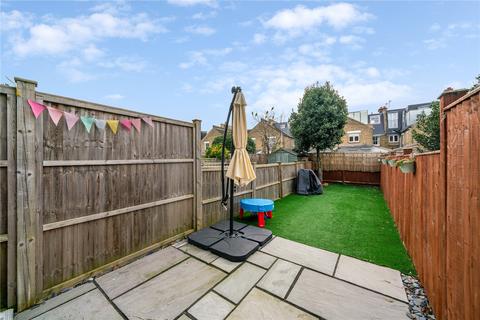 2 bedroom maisonette for sale, Swaby Road, SW18