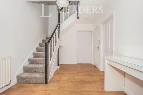 2 bedroom flat to rent, Abbey End, CV8
