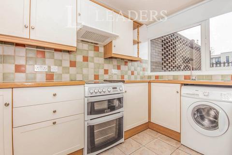 2 bedroom flat to rent, Abbey End, CV8