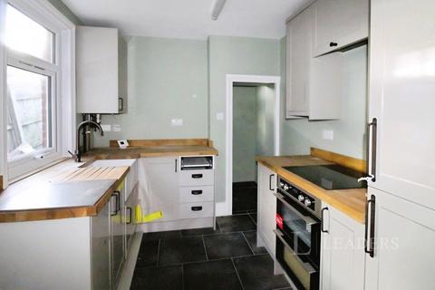 2 bedroom terraced house to rent, Rectory Road, IP2