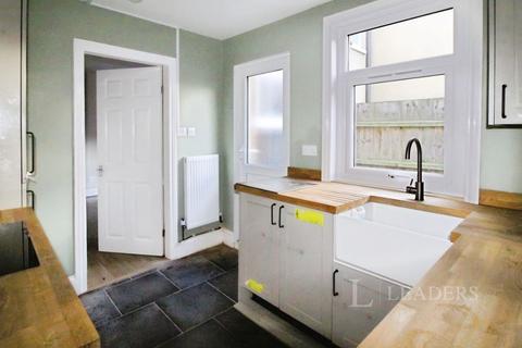 2 bedroom terraced house to rent, Rectory Road, IP2