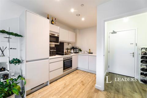 1 bedroom flat to rent, Luctons Close, Loughton, Essex, IG10
