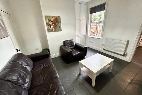 4 bedroom terraced house to rent, Farm Street, Derby, Derbyshire, DE22