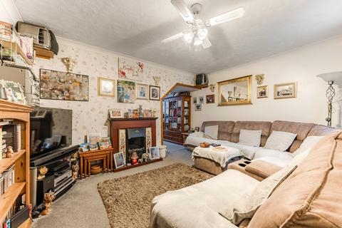 3 bedroom terraced house for sale, Raglan Street, Lowestoft