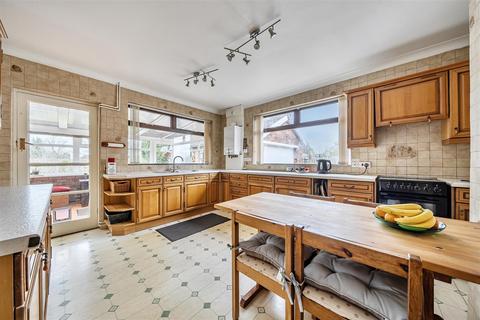 3 bedroom detached bungalow for sale, Pear Tree Lane, Whitchurch.