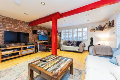 4 bedroom detached house for sale, High Street, Arlesey