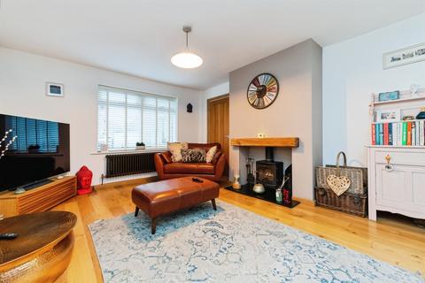 4 bedroom detached house for sale, High Street, Arlesey