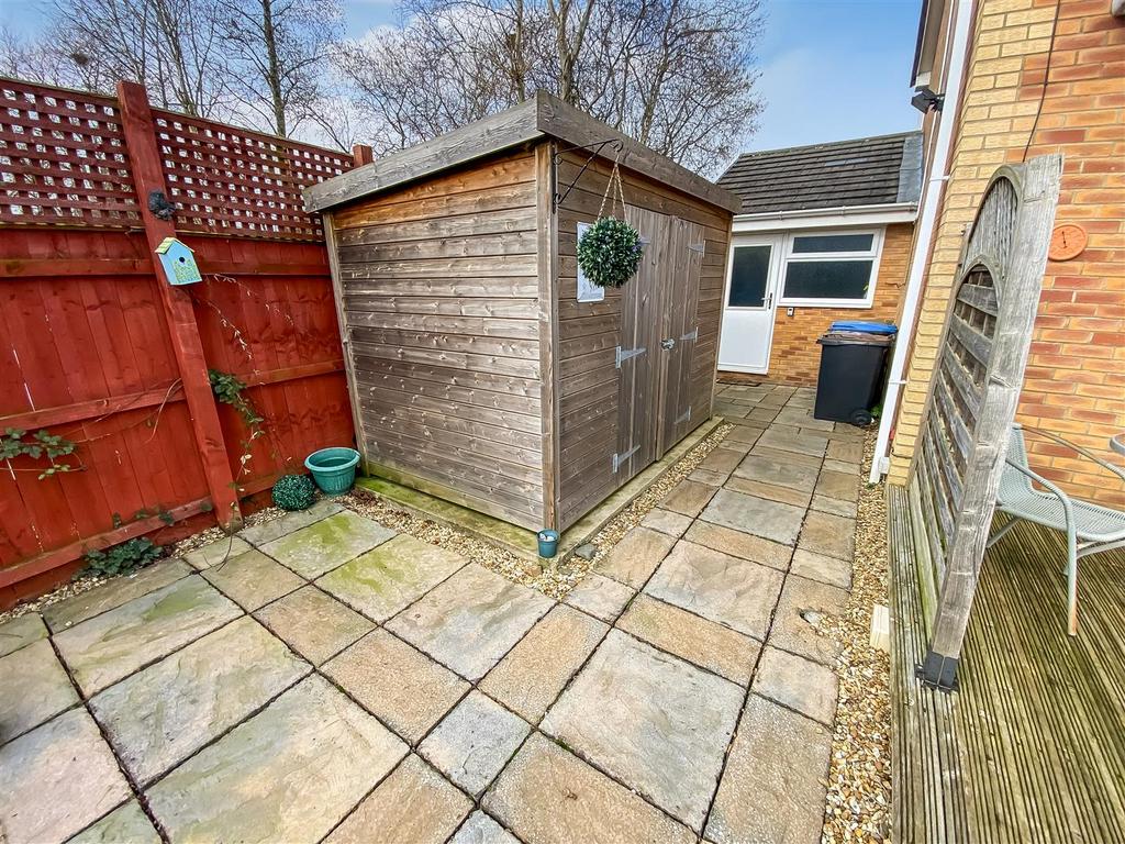 Rear Garden (2).jpg