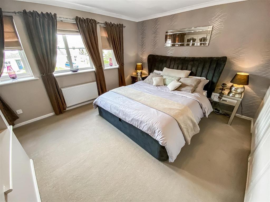Bedroom One (2).jpg