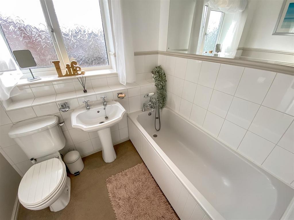 Bathroom.jpg