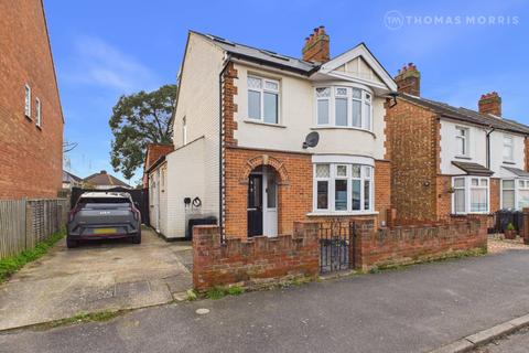 5 bedroom detached house for sale, Banks Road, Bedfordshire SG18