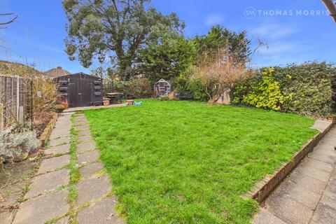 5 bedroom detached house for sale, Banks Road, Bedfordshire SG18