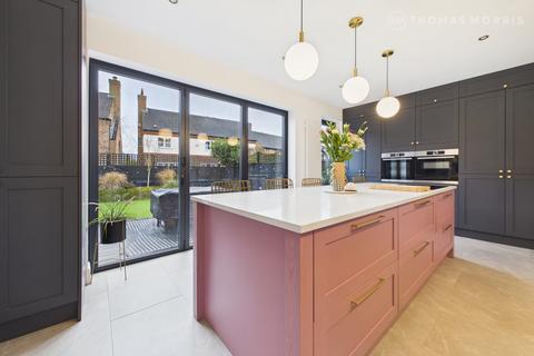 4 bedroom detached house for sale, Elizabeth Drive, Huntingdon PE29