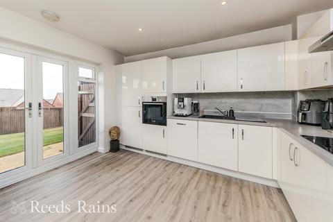 undefined, Fieldfare Close, Cheshire CW12