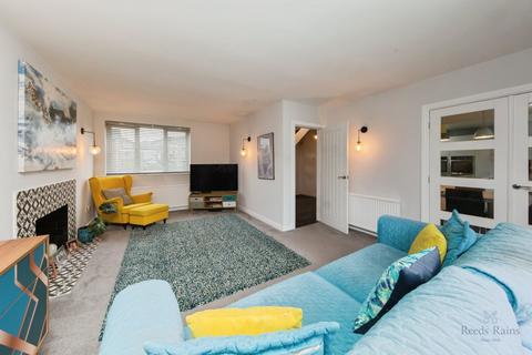 5 bedroom detached house for sale, Berkshire Drive, Cheshire CW12