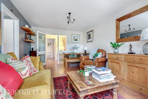 1 bedroom ground floor flat for sale, Tidenham Gardens, Croydon