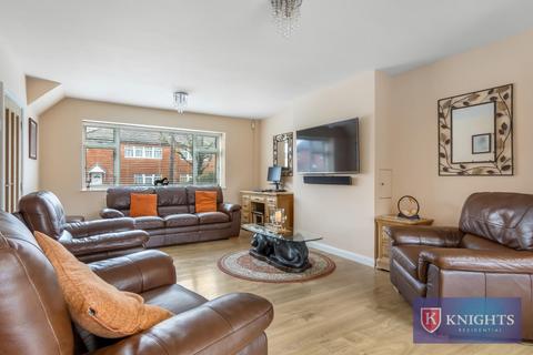 undefined, Valley Side, London, E4