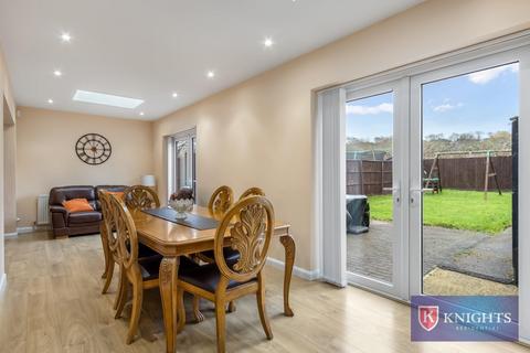 undefined, Valley Side, London, E4