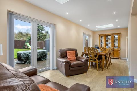 undefined, Valley Side, London, E4