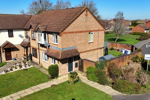 undefined, Rickard Close, Aylesbury