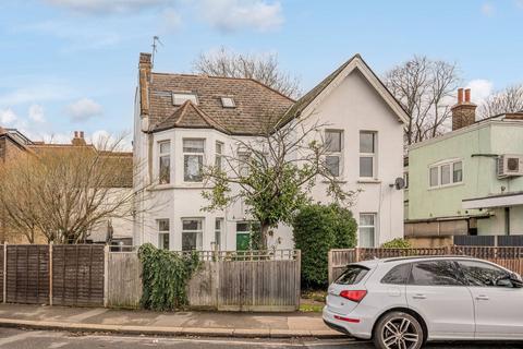 Estreham Road,, Streatham, London, SW16