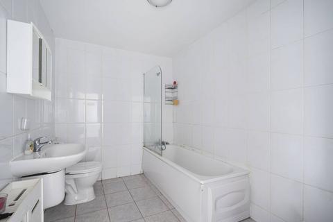 2 bedroom flat for sale, Gurney Road, Stratford, London, E15