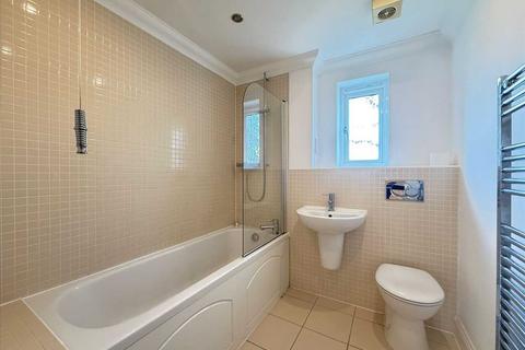 undefined, 436 Prince Avenue, Westcliff on Sea SS0