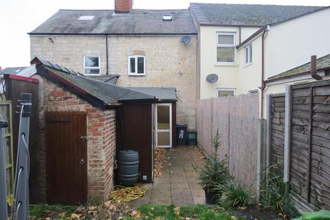 3 bedroom terraced house to rent, Albany Street, Tredworth
