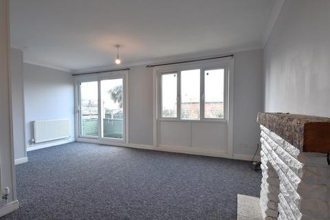 3 bedroom house to rent, Ditchling Drive, Hastings