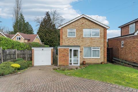 3 bedroom detached house for sale, Lawford Avenue, Chorleywood, WD3