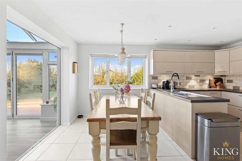 5 bedroom detached house for sale, Belmont Close, Redditch