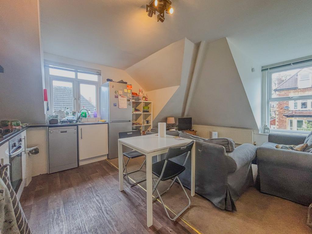 Kitchen/Reception