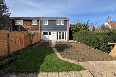 3 bedroom end of terrace house for sale, Swan End, Buckden, PE19 5SW