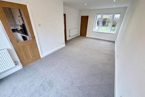 3 bedroom end of terrace house for sale, Swan End, Buckden, PE19 5SW