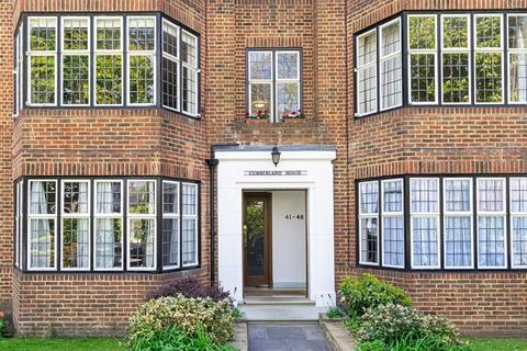 Portsmouth Road, London SW15