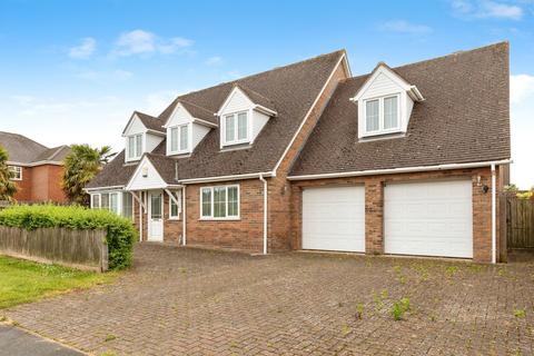 Elwyndene Road, March