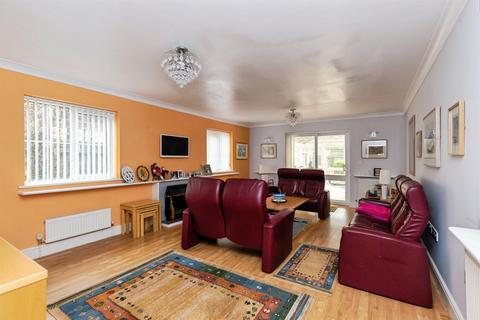 5 bedroom detached house for sale, Elwyndene Road, March