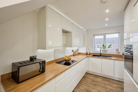 2 bedroom semi-detached house for sale, Southfield Crescent, Thurnscoe, Rotherham
