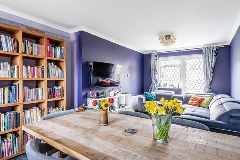 3 bedroom link detached house for sale, Forge Croft, Edenbridge, Kent