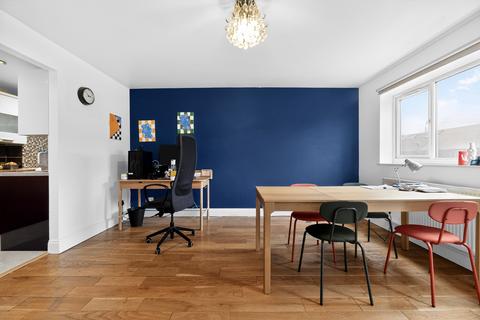 2 bedroom flat for sale, 115 Graham Road, London, SW19