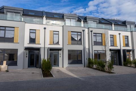 3 bedroom semi-detached house for sale, Les Bas Courtils Road, St. Sampson, Guernsey