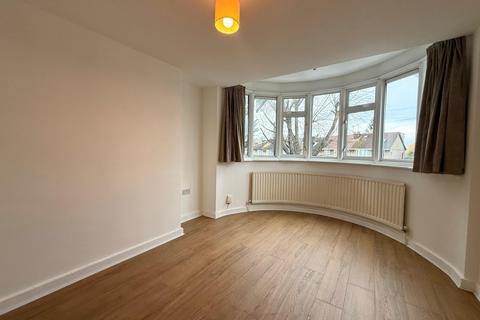 1 bedroom in a house share to rent, Malvern Avenue, Harrow HA2