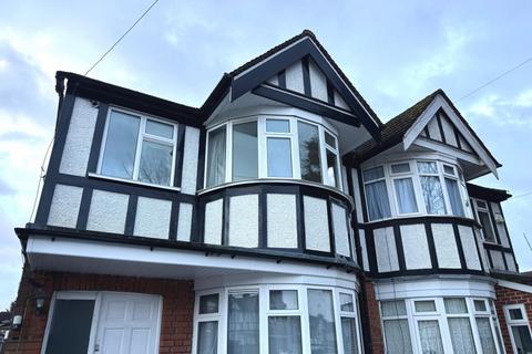 1 bedroom in a house share to rent, Malvern Avenue, Harrow HA2